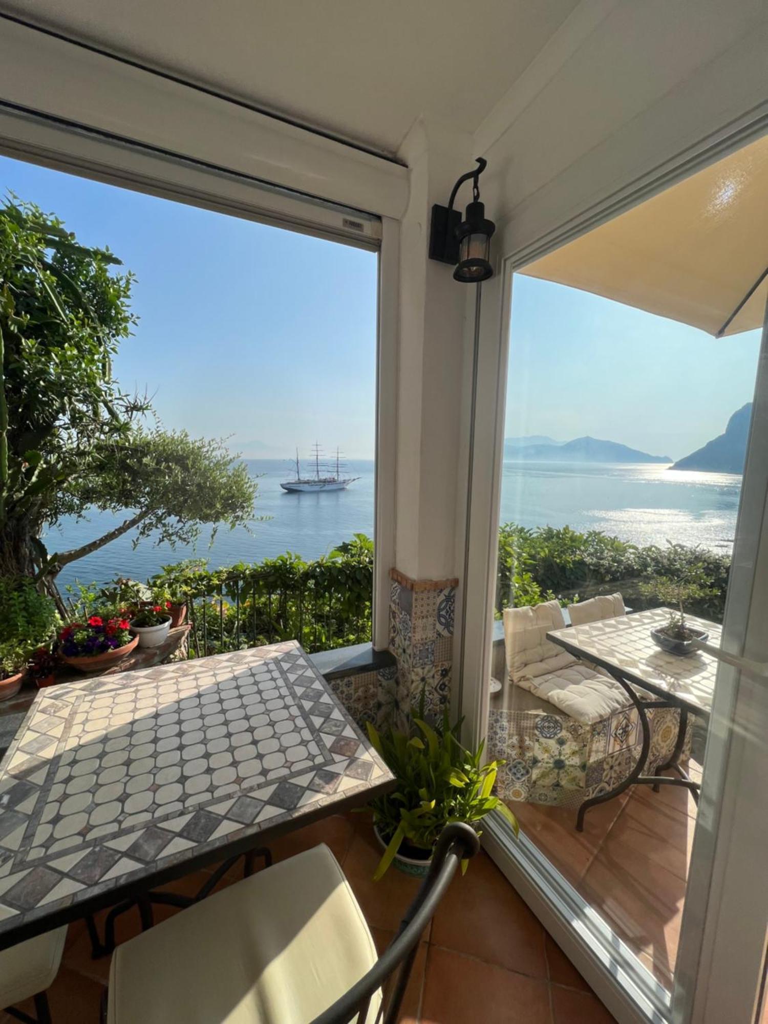 La Terrazza Sul Mare Bed & Breakfast Капри Екстериор снимка