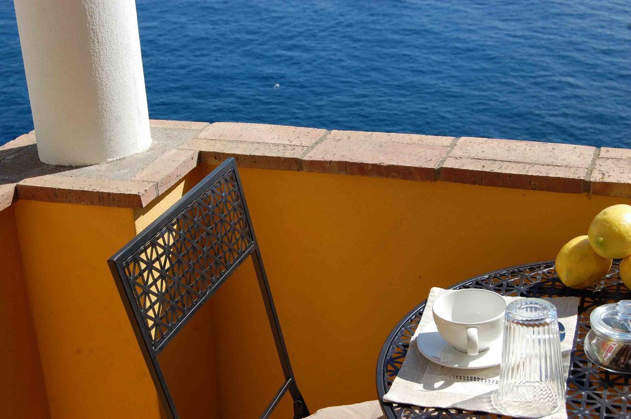La Terrazza Sul Mare Bed & Breakfast Капри Екстериор снимка